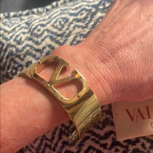 Valentino Garavani Gold bracelet Large